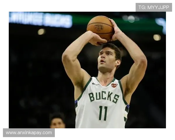 布朗32加11难救主首发成憾 布朗32加11难救主首发成憾